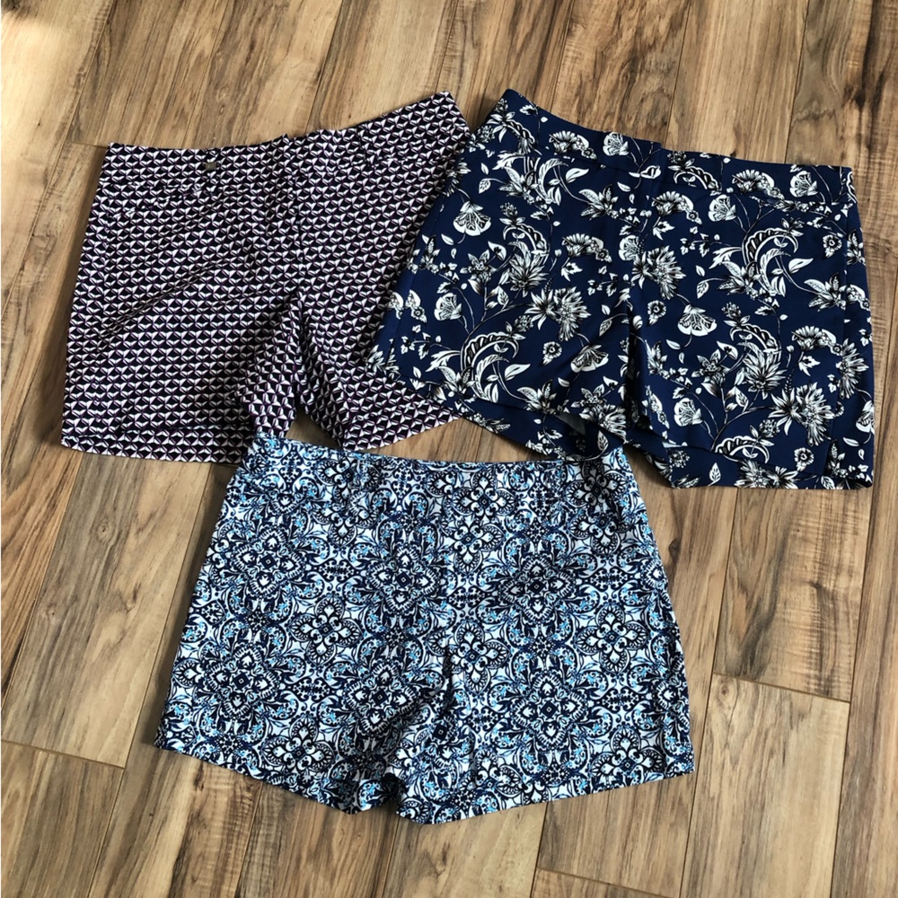 WHBM lot of 3 pair 5" inseam shorts. Size 6
